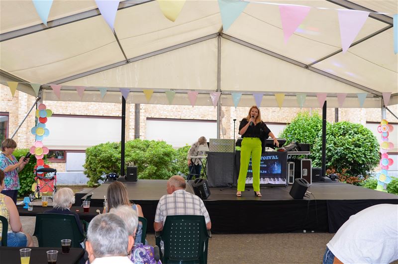 Celine Hermans topper op zomerfeest Bloemelingen