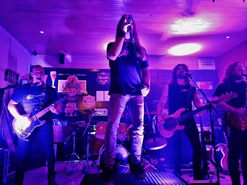 Covers on the Rocks brengt ambiance in 't Kuipke