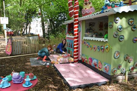 De jonge, feestelijke kunst staat centraal