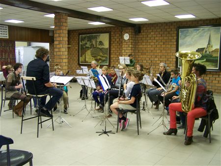 De Juniors gaan weer aan de slag