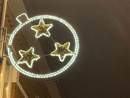 De kerstlichtjes hangen, nu nog de vrede