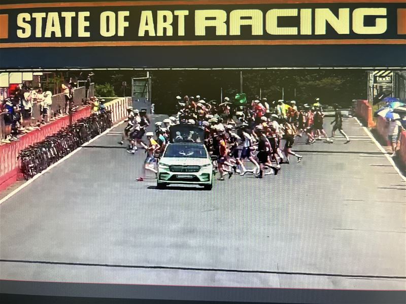 De moedigen zijn vertrokken ...