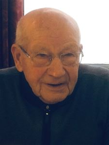 De oudste van Viversel is jarig ...