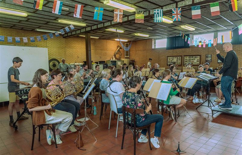 De Verenigde Vrienden op Europese rondreis