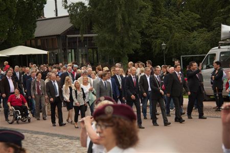 Delegatie op veemarkt in Bad Arolsen