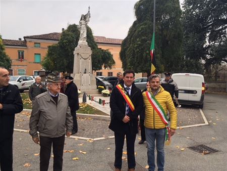 Delegatie uit Heusden-Zolder op herdenking in Erbè