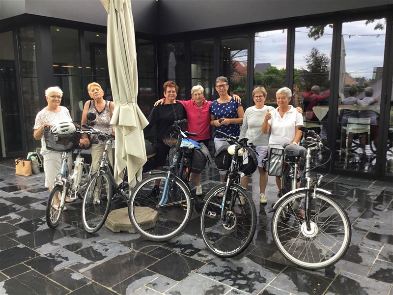 Die van '48 uit Berkenbos fietsen in Kasterlee