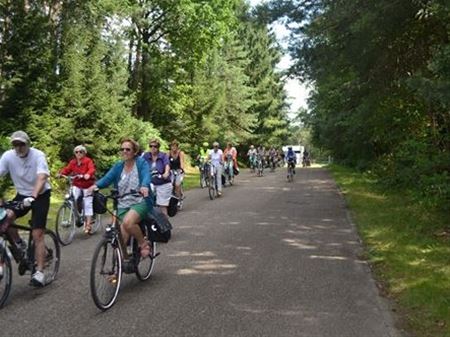 Dinsdag fietsenwijding en trip door Heusden-Zolder