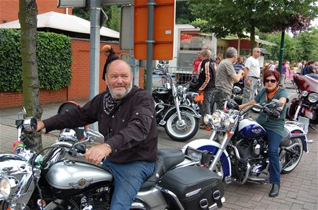 Dorpsgenoten op Harley-treffen