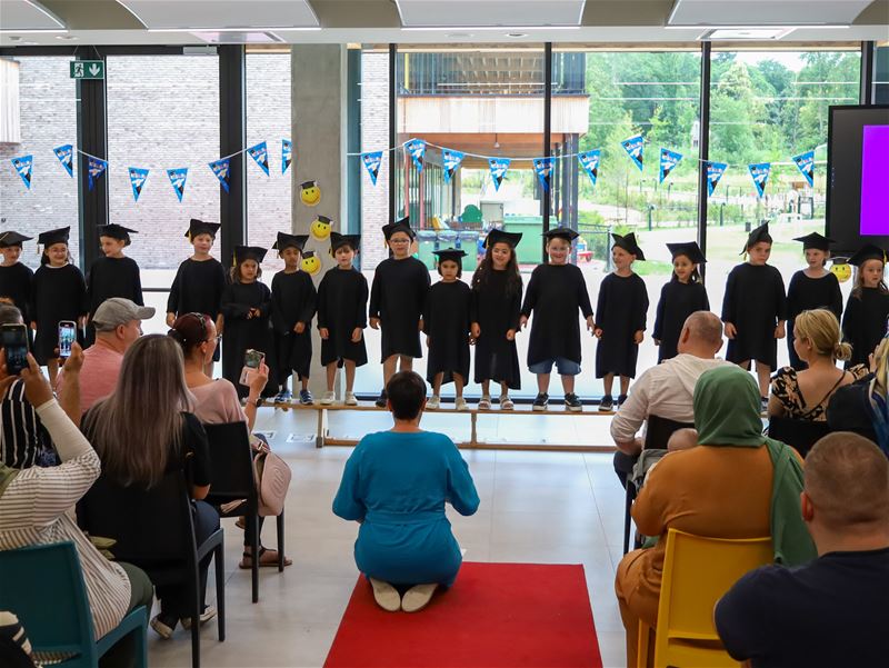 Dubbel diplomafeest in De Leerplaneet