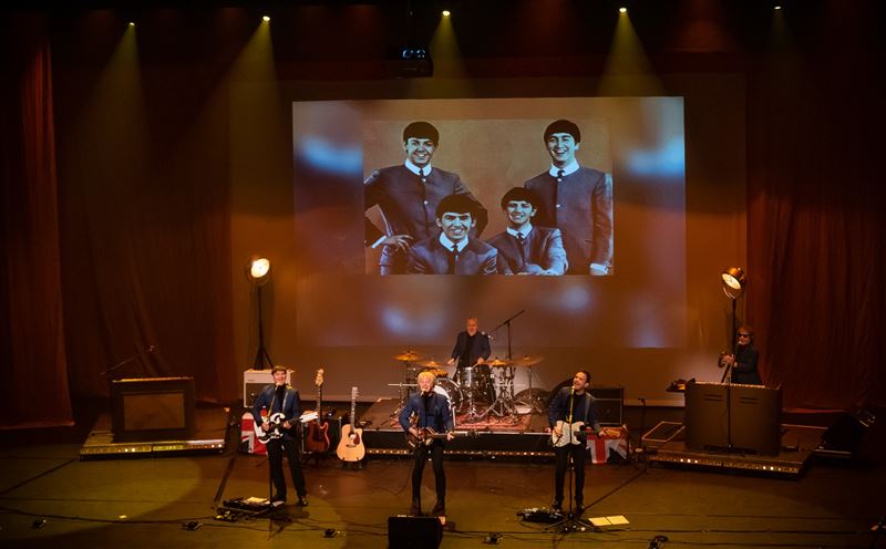 Een avondje terug naar de sixties