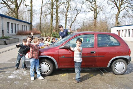 Een carwash met regenwater in De Schans