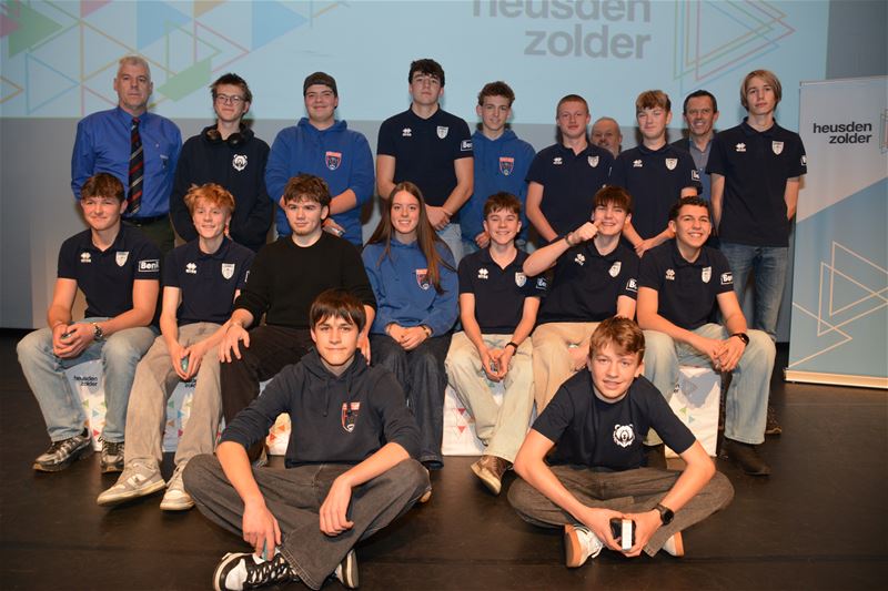 Een défilé van sportkampioenen uit vele sporten