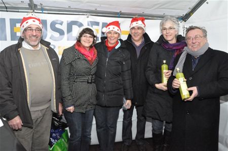 Een fles Boterjaan van de dorpsraad