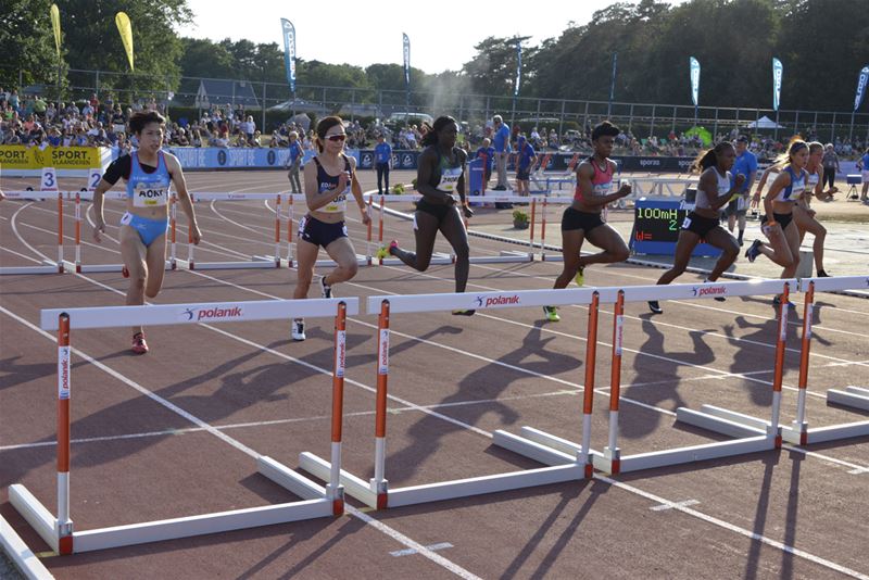 Een gevulde N/acht van de Atletiek