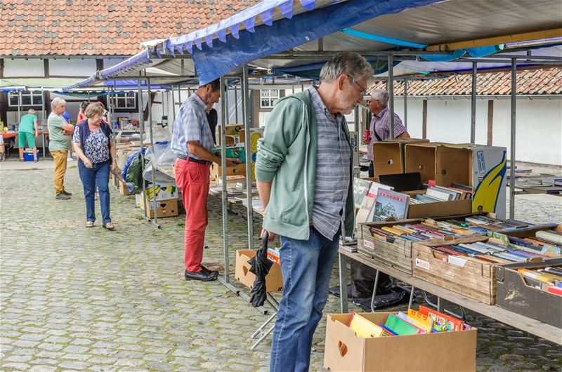 Een interessant boeken- en platenaanbod