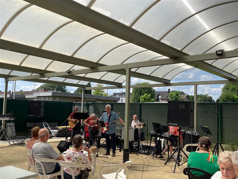 Een vol Zandloperterras voor de Mixties