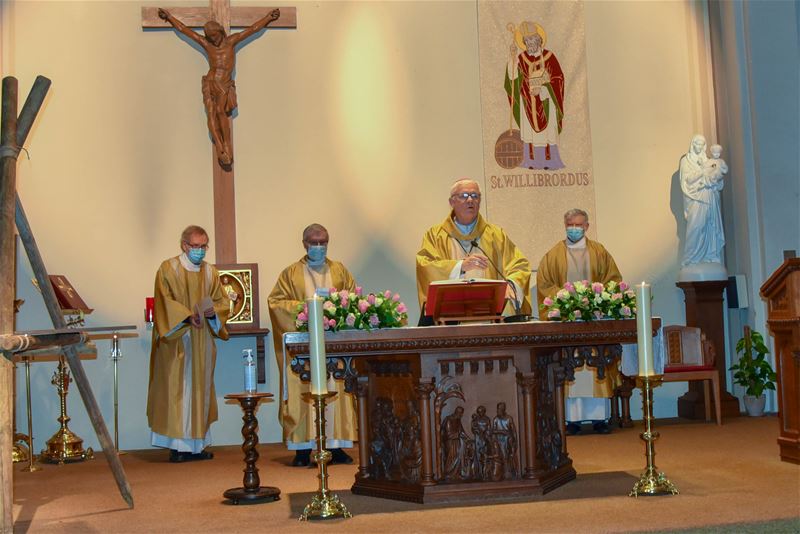 Eenheid tussen Heusdense parochies is bezegeld