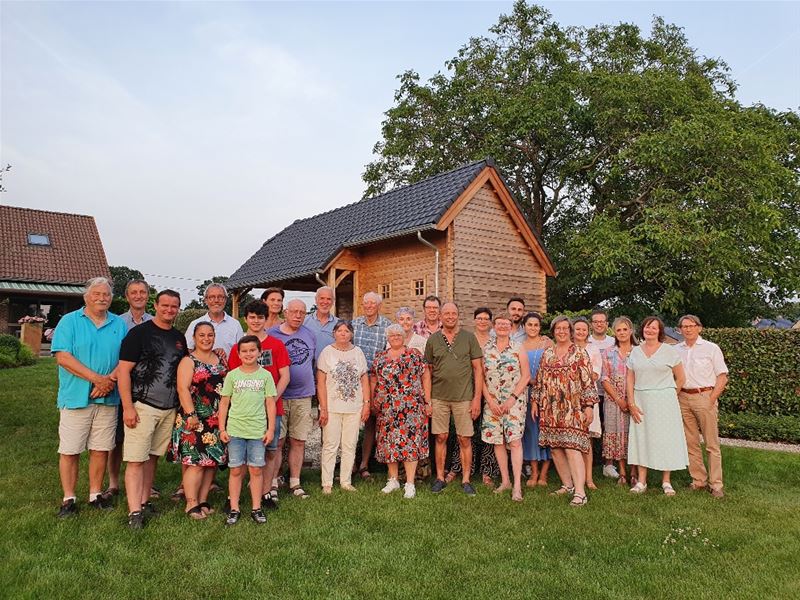 Eerste buurtfeest in de Sint-Rochusstraat