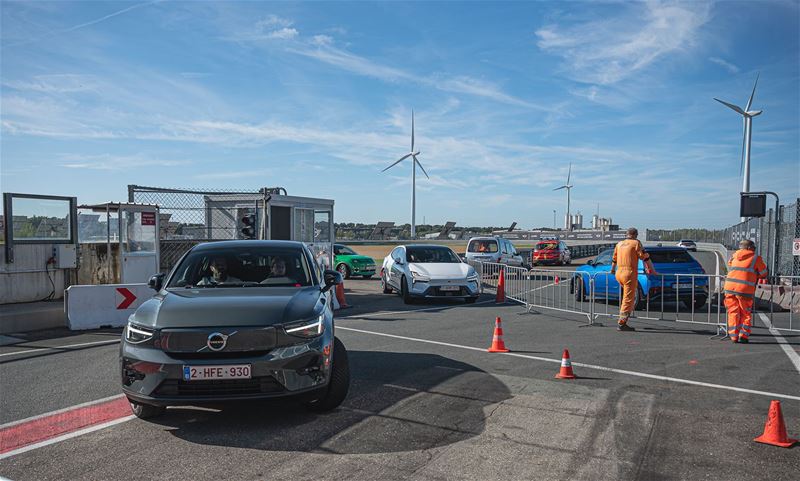 Elektrische auto's nemen 3 dagen lang circuit in