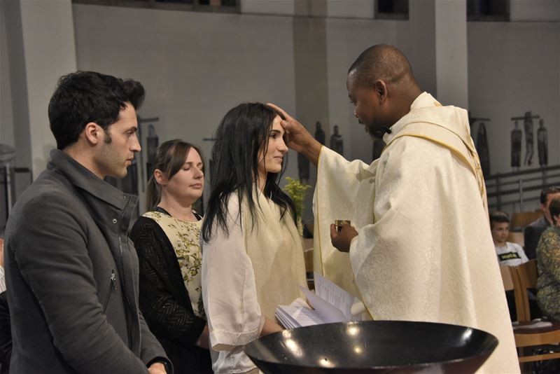 Elena liet zich dopen in Boekt