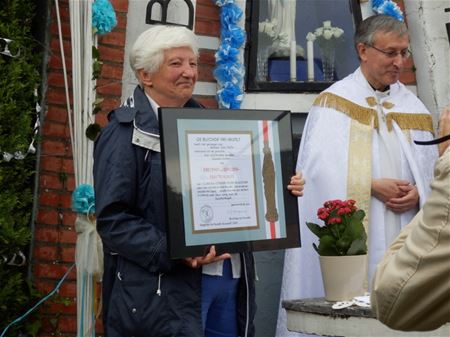 Elza gehuldigd voor 50 jaar zorg voor kapel