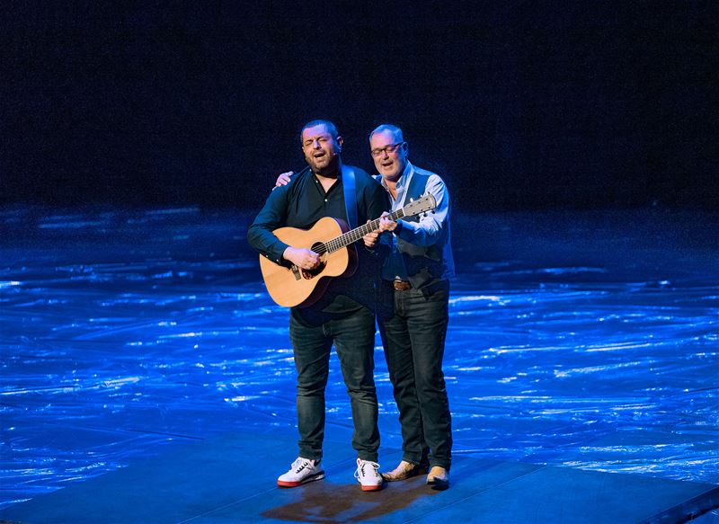 Erhan en Herman samen op weg