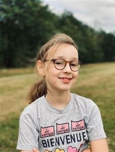 Estelle bakt brownies voor Kom op Tegen Kanker