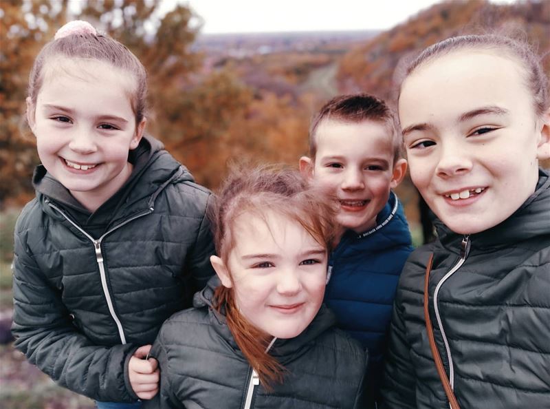 Familie Broux schenkt cadeaugeld aan goede doelen