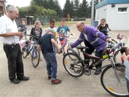 Fietsencontrole op school