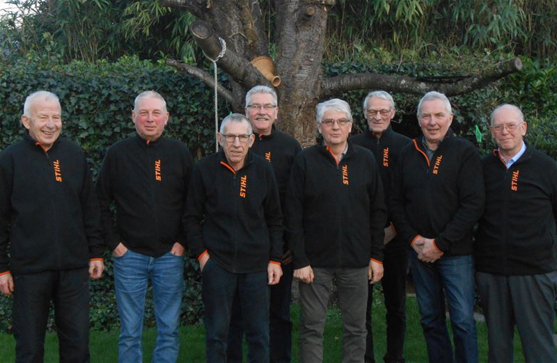 Fietsvrienden vieren jarige Toon Hoogsteyns