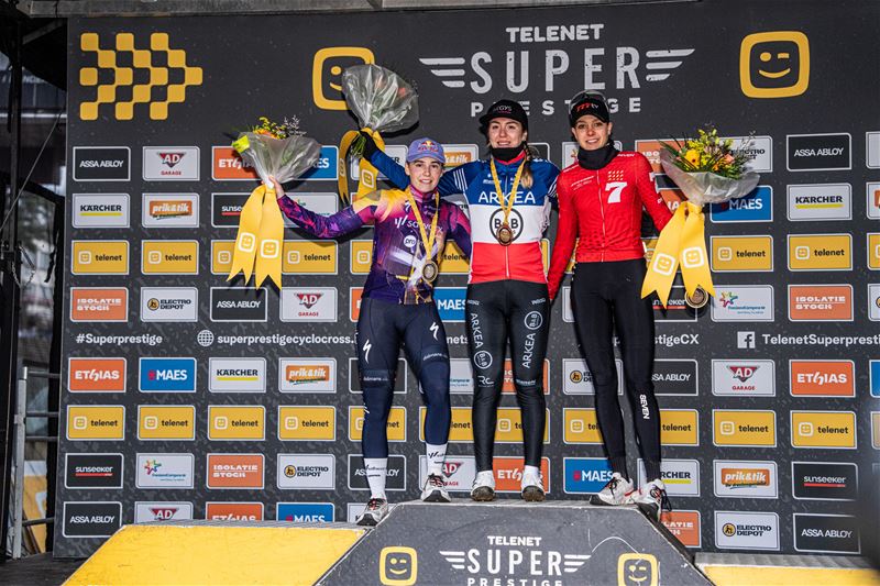 Franse kampioene Fouquenet wint bij de dames