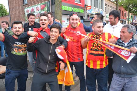 Galatasaray-supporters vieren kampioenstitel