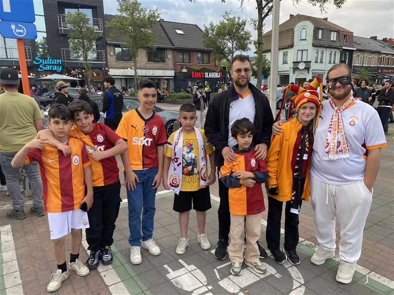 Galatasaray-supporters zetten viering rustig in