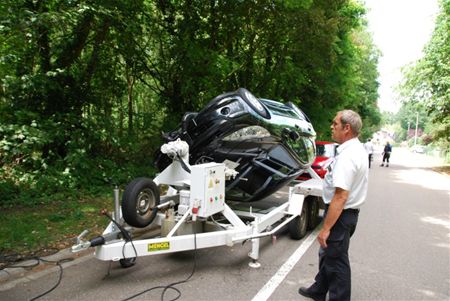 Geen gordel? Dan in de tuimelwagen