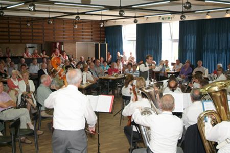 Gesmaakt aperitiefconcert van KAV-Eversel