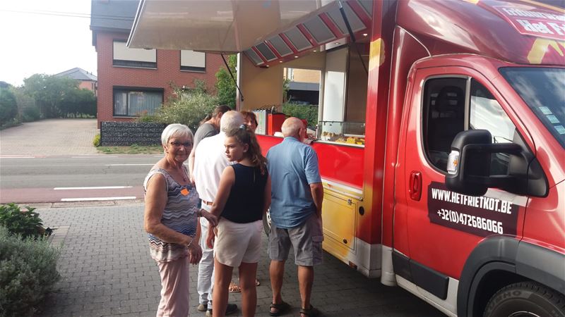 Gezellig buurtfeest in Heikant