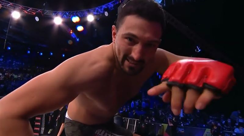 Gokhan Saricam wint na 15 seconden