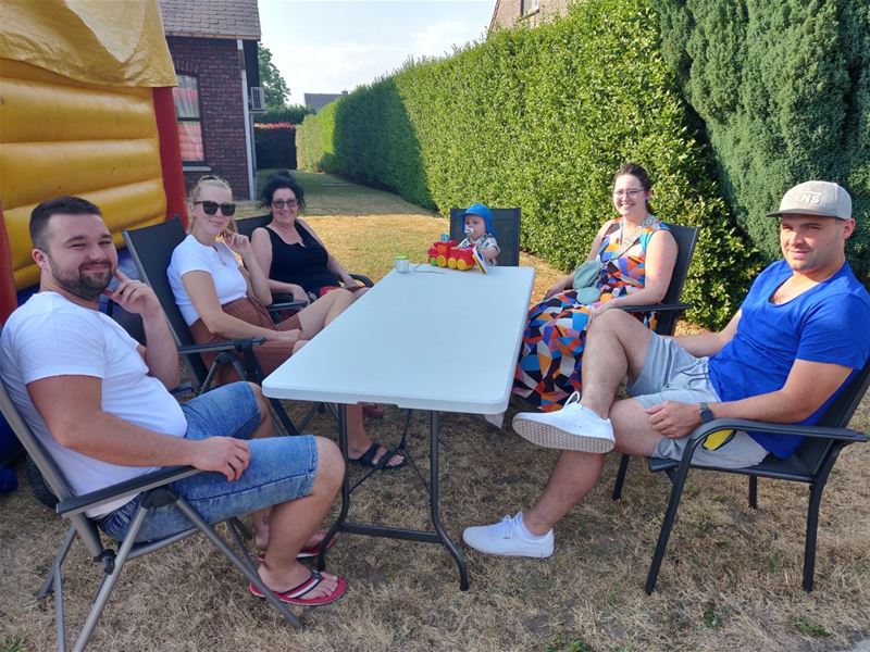 Halhei hield een straatfeest