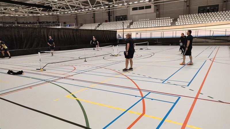 Hebad speelt ook pickleball in de velodroom