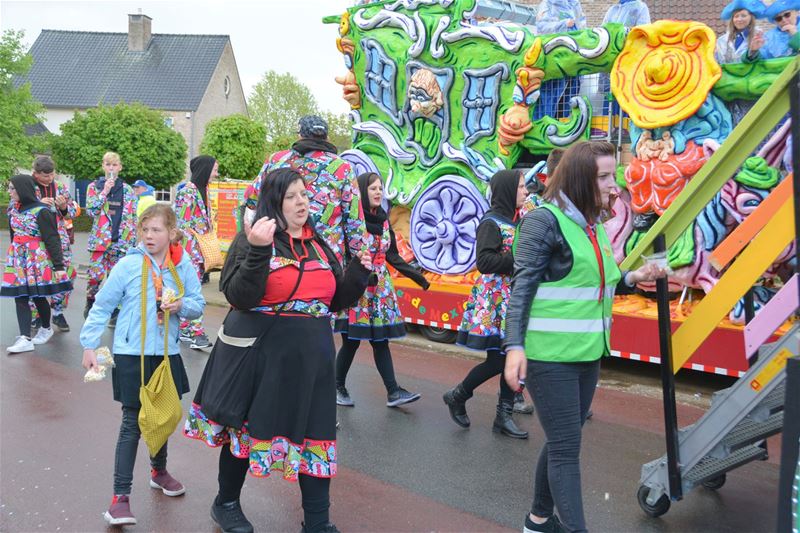 Het parcours van de carnavalstoet zondag