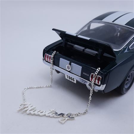 Heusdense juwelen voor 20ste Mustang Fever