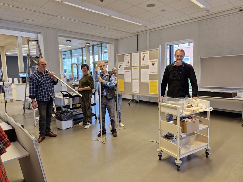 Humoristische erfgoedexpo wordt opgebouwd in bib