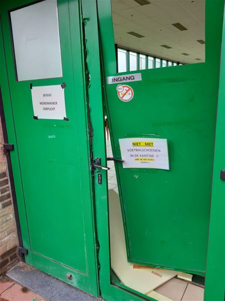 Inbrekers richten ravage aan bij SK Heusden 06