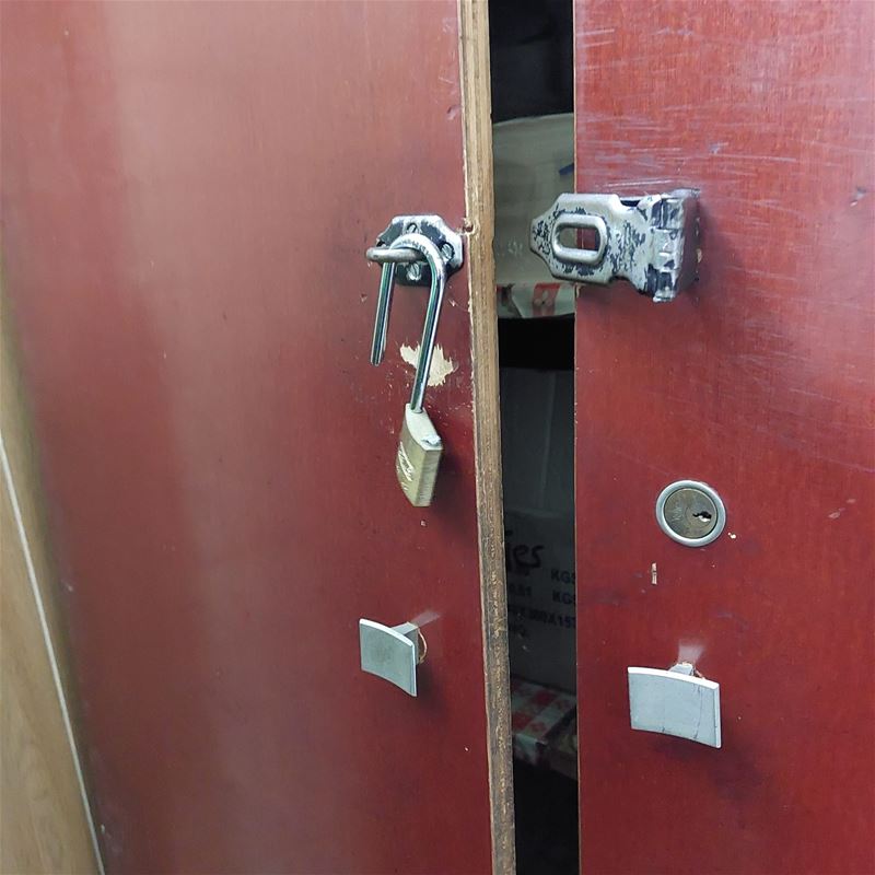 Inbrekers richten ravage aan in de Witte Zaal