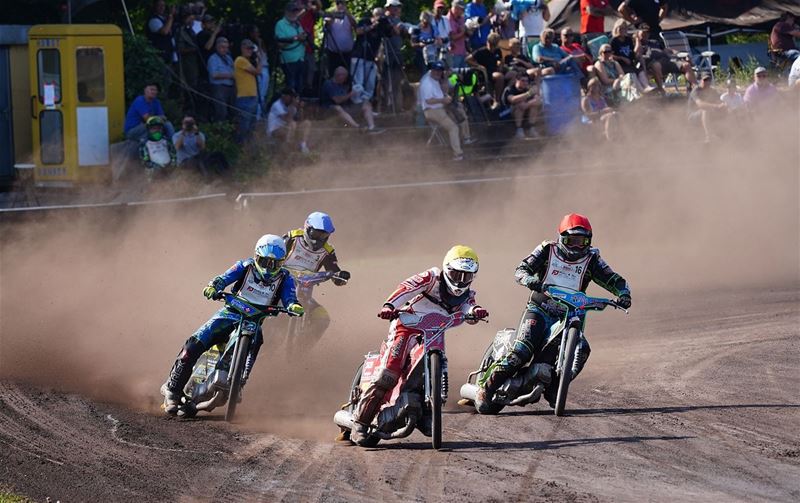 Internationale deelnemers voor eerste speedwayrace