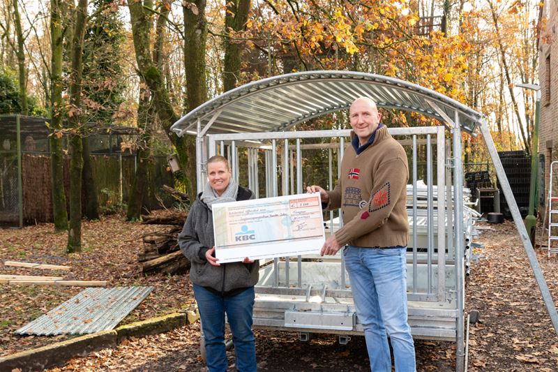 Isola steunt VZOC met 2500 euro