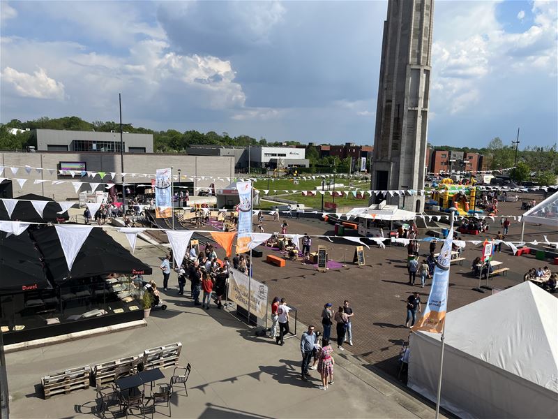 Jarige UHasselt viert met familiedag op Marktplein
