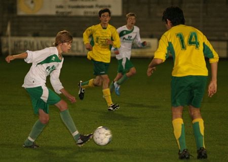 Jeugdderby in midweekvoetbal