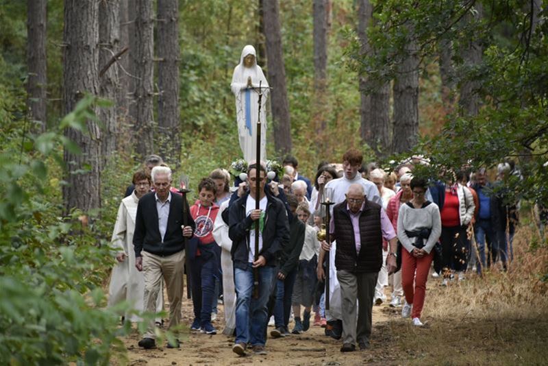 Kaarskes, processie en bedevaart voor Hemelvaart